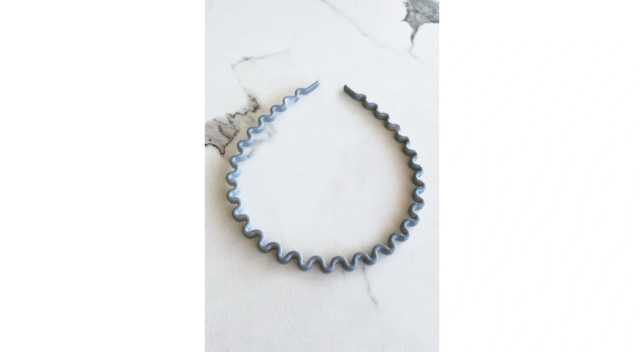 Gri Renk Kıvrımlı Taç