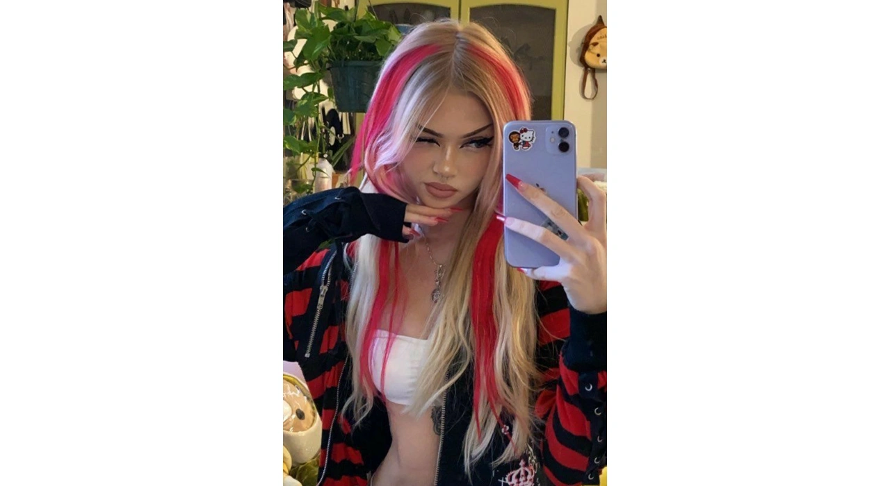 Yan Çıt Çıt Postiş / Bordo Renk / 50 Cm