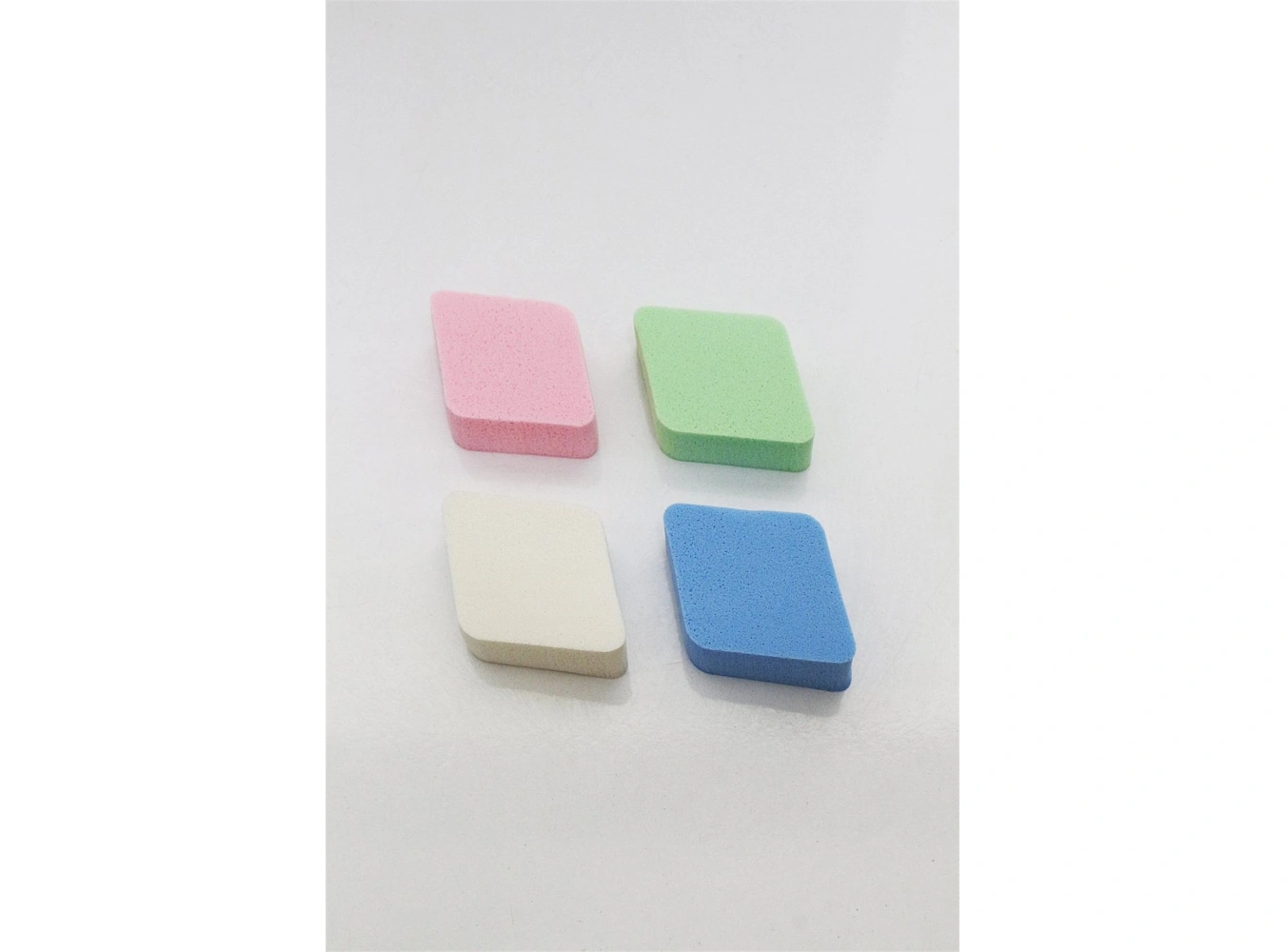 4 Adet Makyaj Süngeri