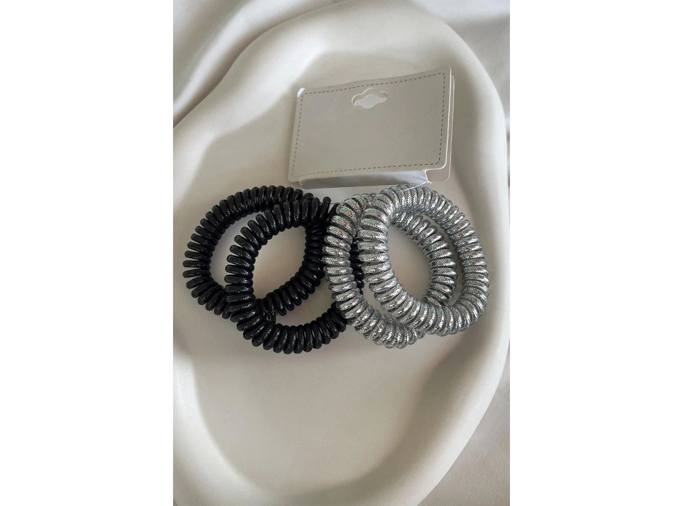 4lü Siyah Ve Gri Renk Helezon Lastik Toka