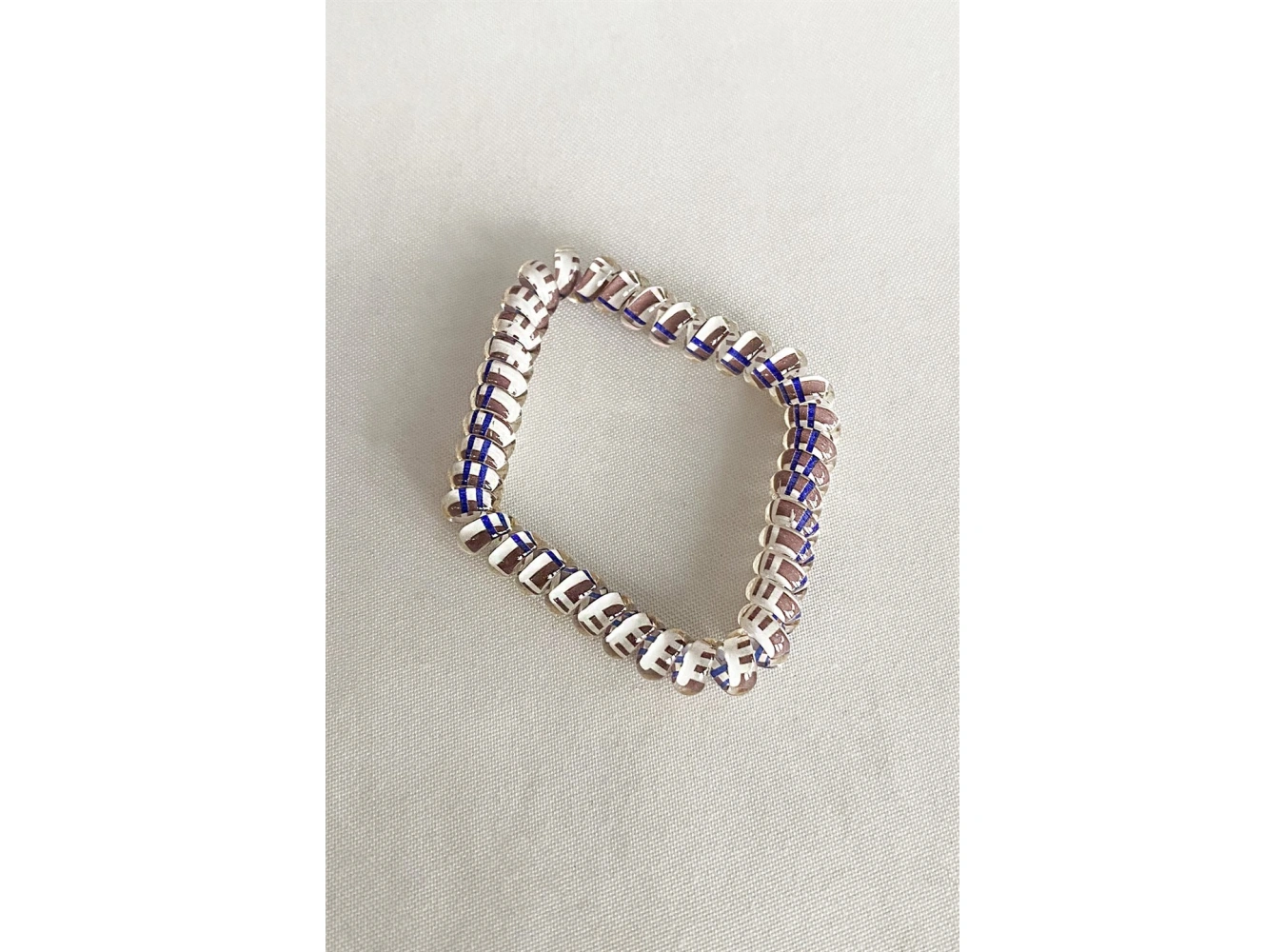 Açık Kahve Renk Lacivert Çizgili Helezon Lastik Toka