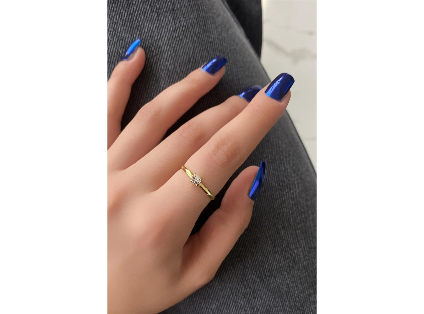 Altın Renk Ayarlanabilir Taş Detaylı Yüzük