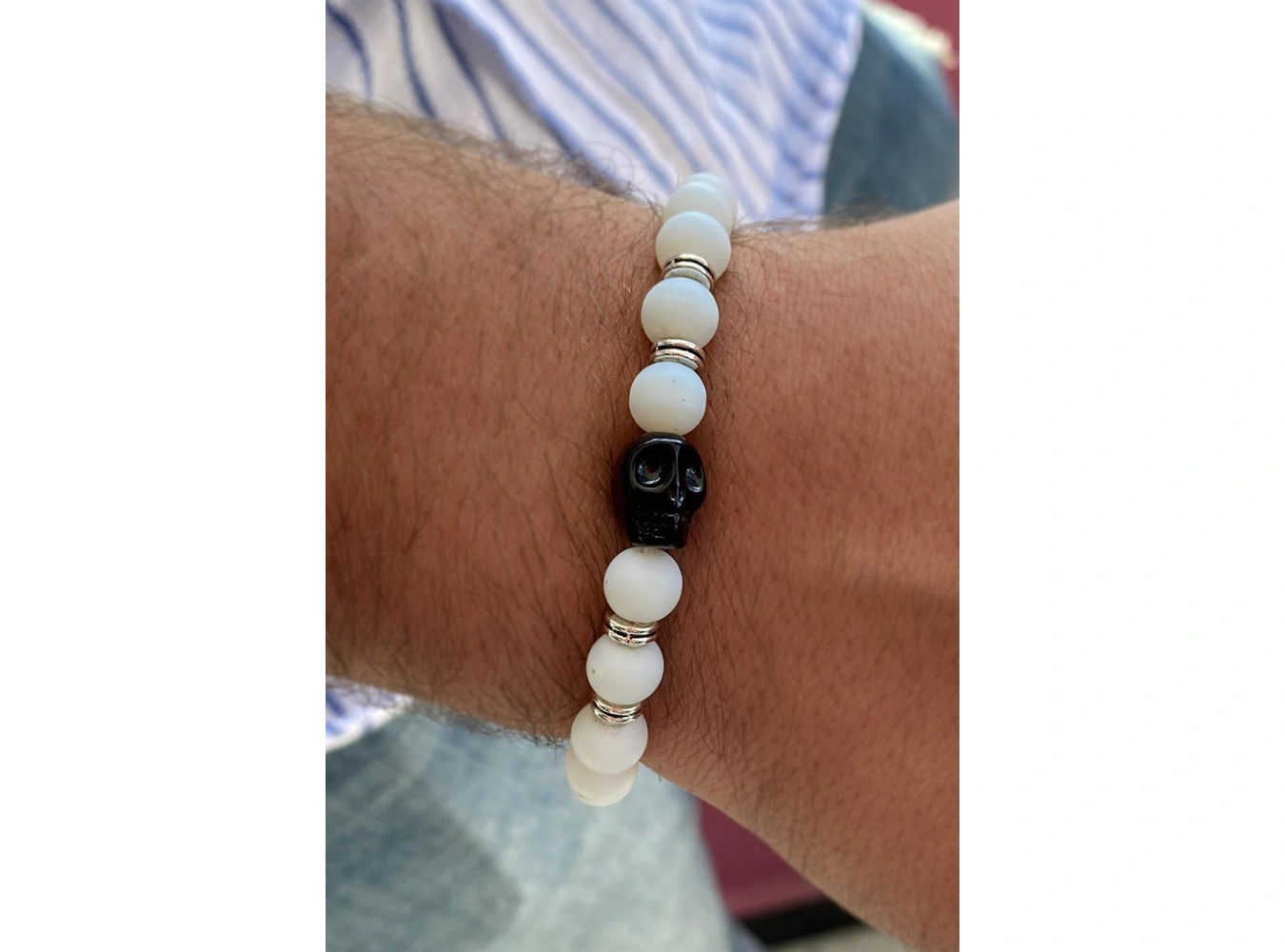 Beyaz Renk Boncuk detaylı Kuru Kafa Figürlü Erkek Bileklik