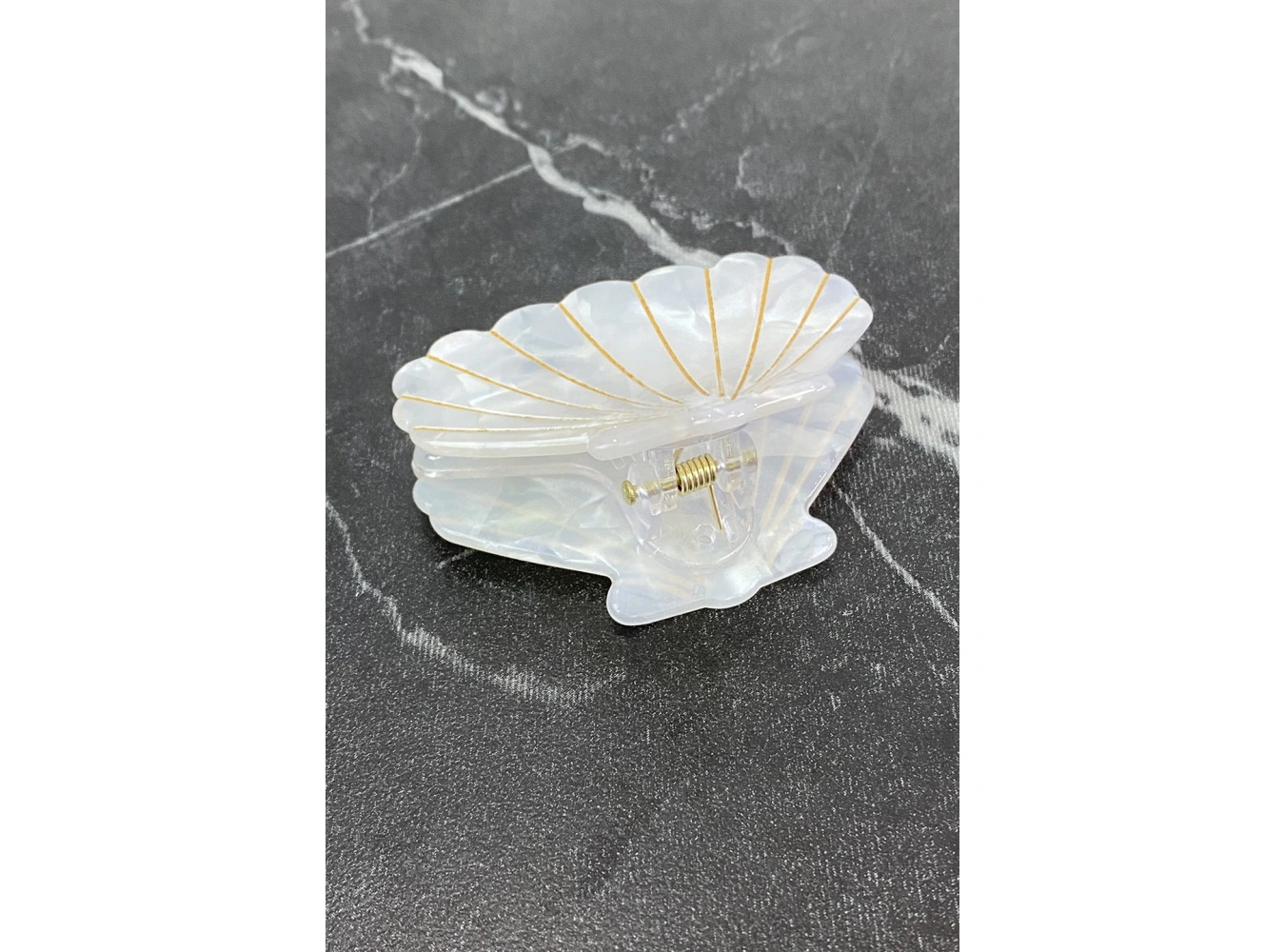 Beyaz Renk Orta Boy Deniz Kabuğu Mandal Toka