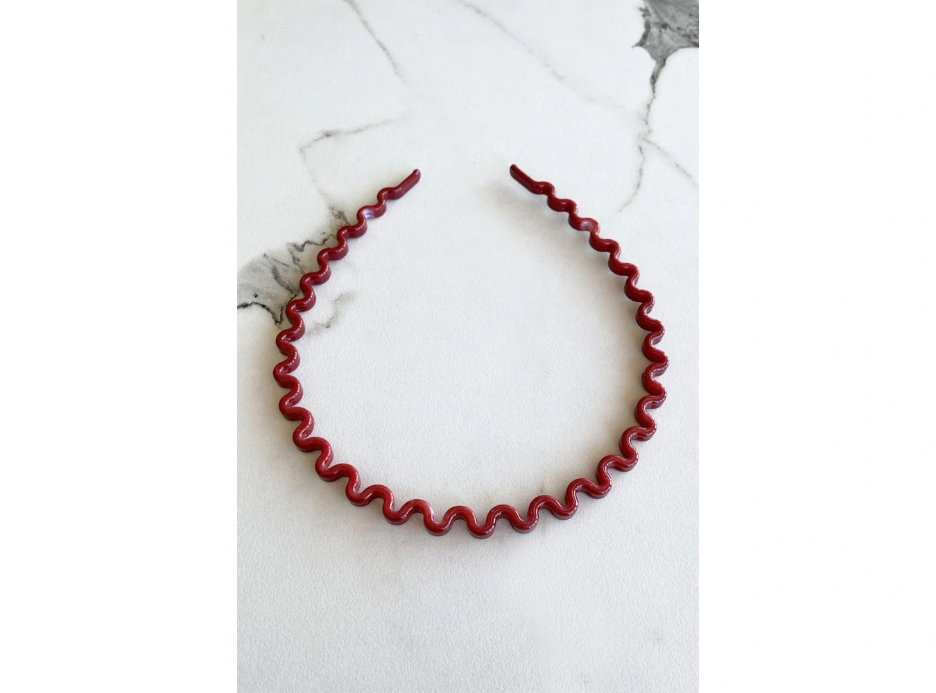 Bordo Renk Kıvrımlı Taç