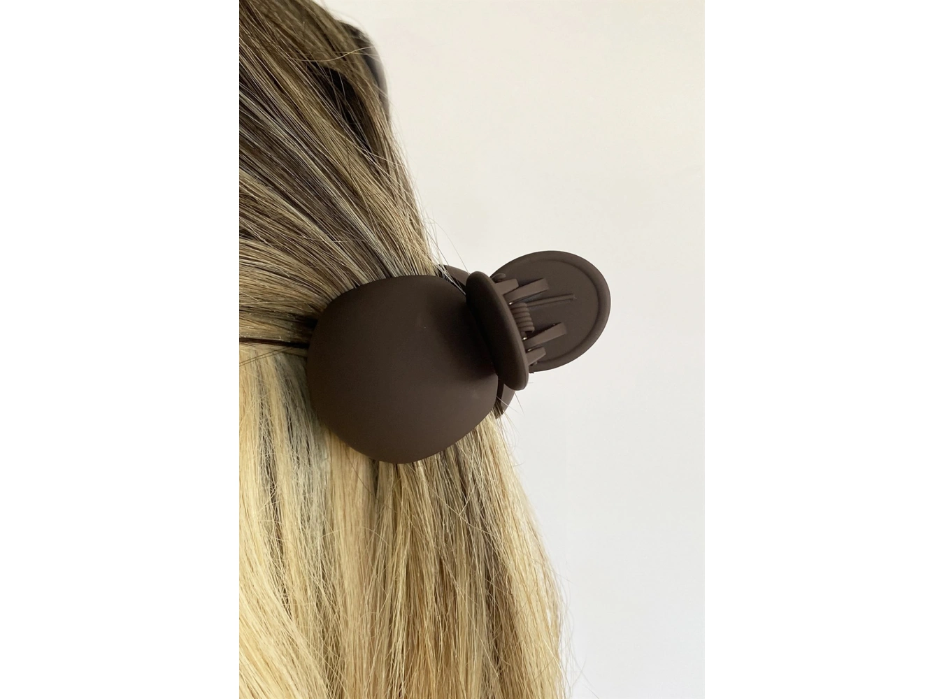 Kahverengi Renk Mandal Toka