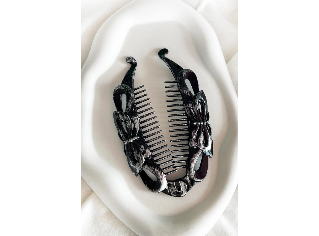 Karışık Renk Antik Desenli Kelebek Figürlü  Muz Toka