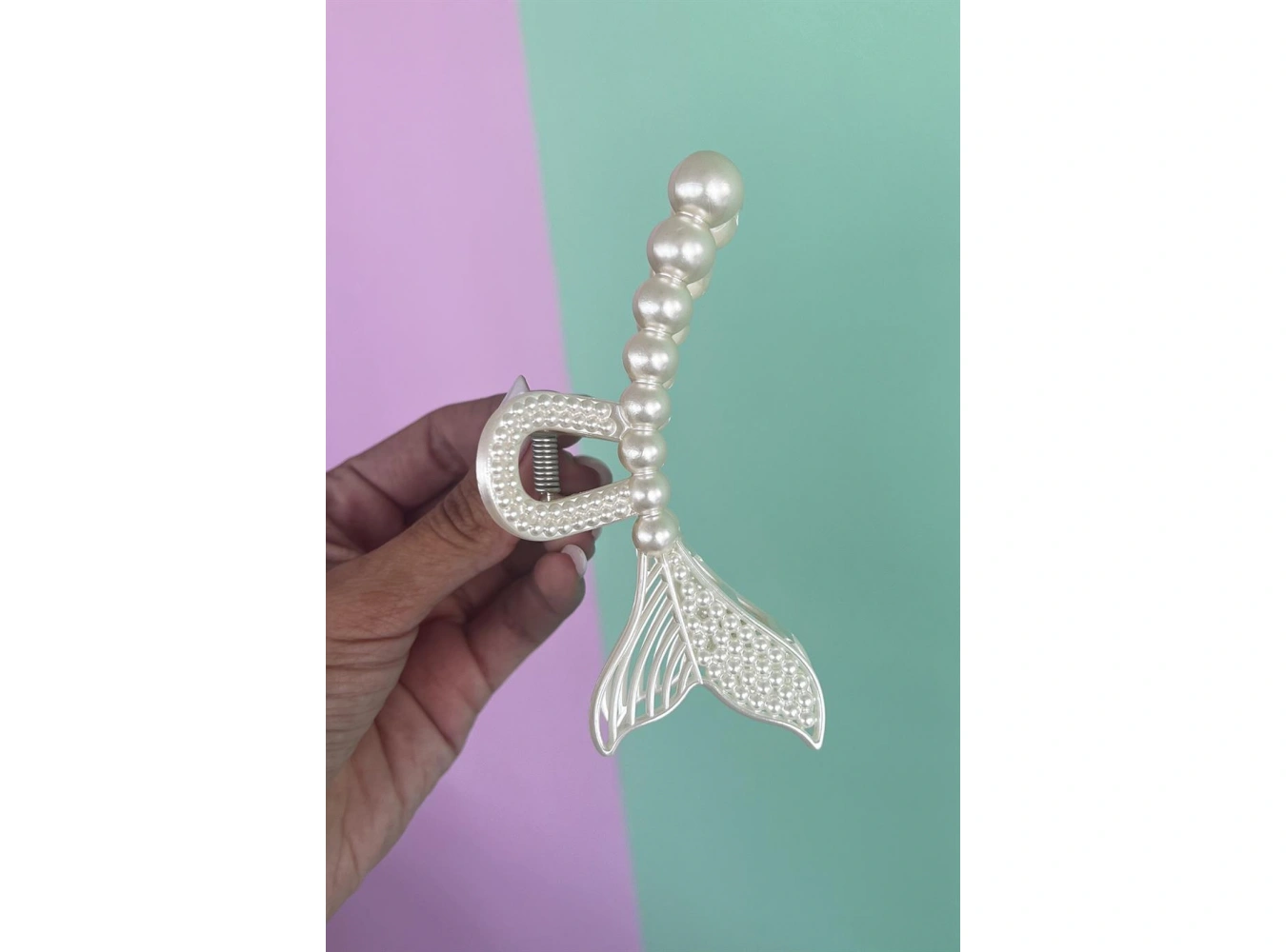 Krem Renk İncili Büyük Boy Balık Figürlü Mandal Toka