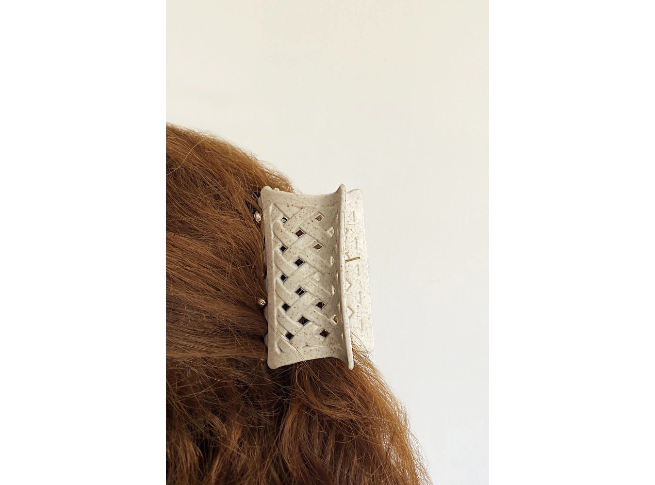 Krem Renk Mandal Toka