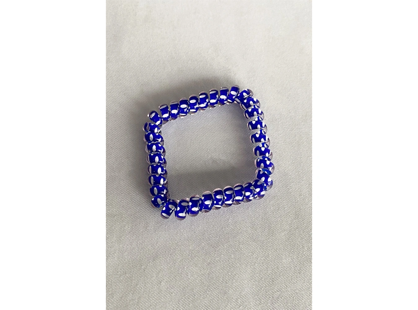 Lacivert Renk Puantiyeli Helezon Lastik Toka