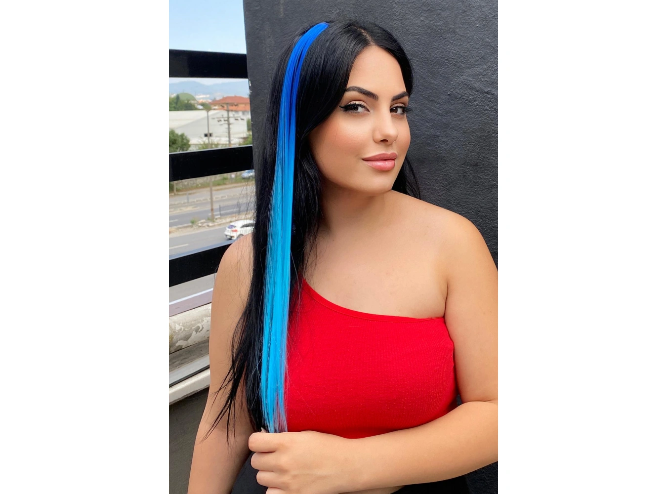 Mavi Renk Ombreli Yan Çıt Çıt Postiş 50 Cm