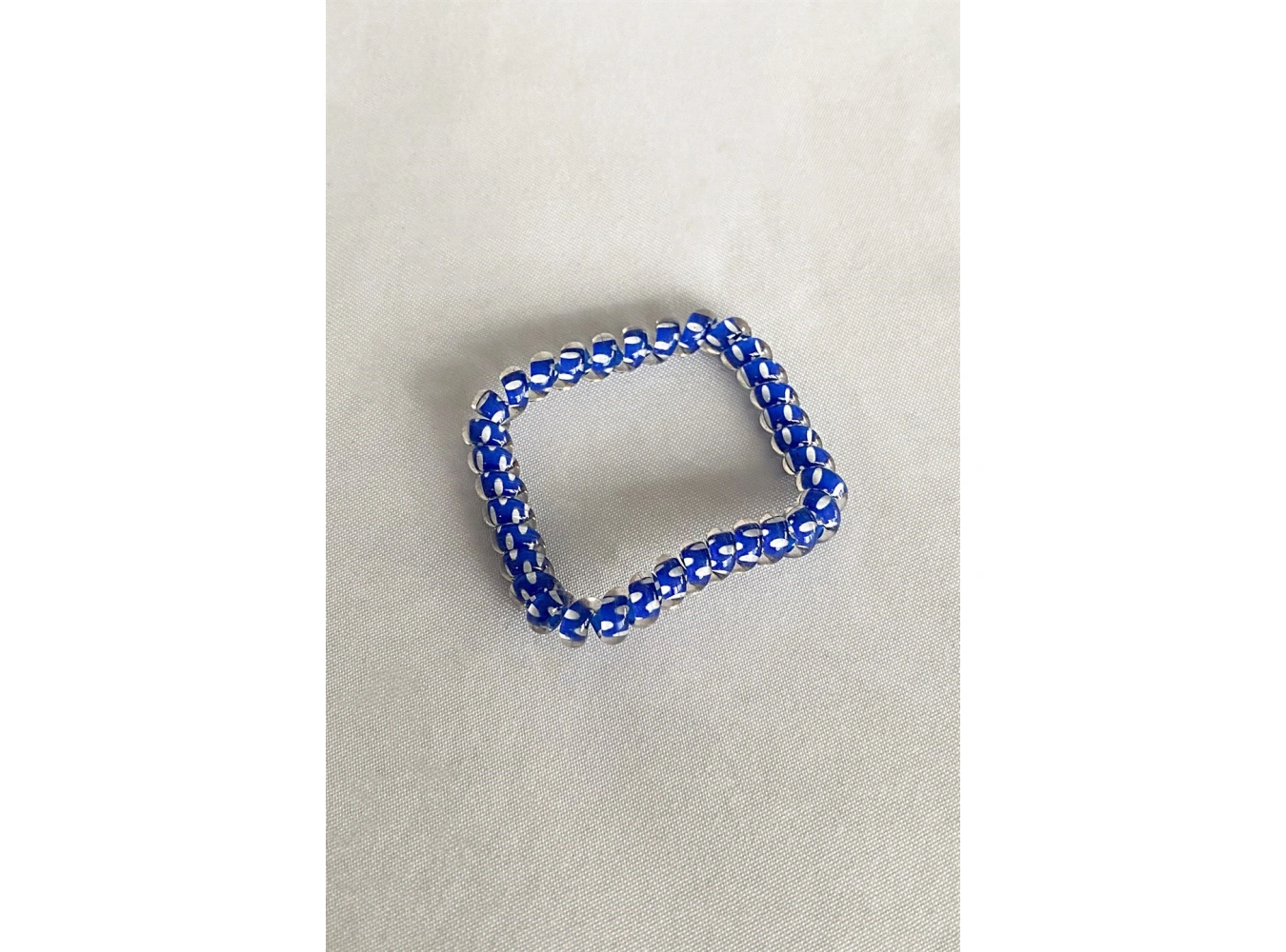 Mavi Renk Puantiyeli Helezon Lastik Toka