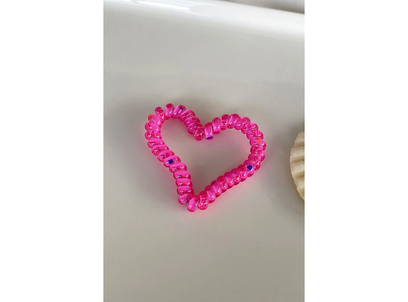 Pembe Renk Kalpli Helezon Lastik Toka