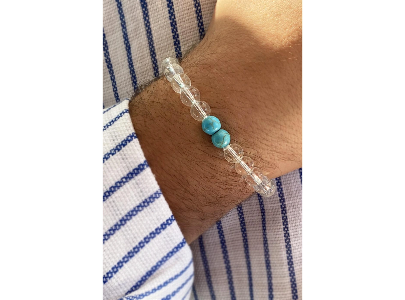 Şeffaf Renk Mavi Boncuk detaylı Erkek Bileklik