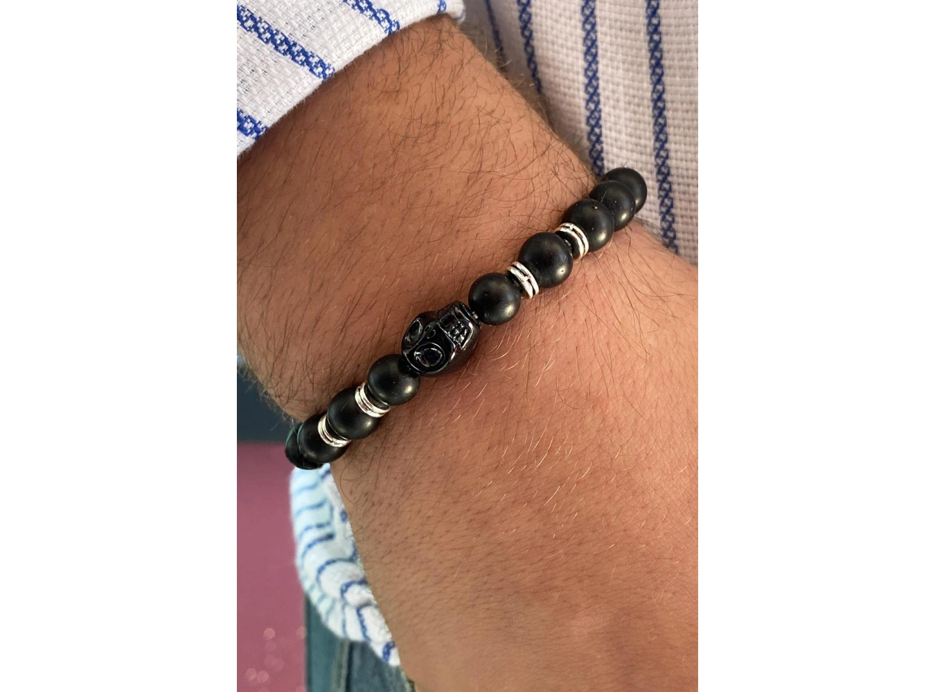 Siyah Renk Boncuk Detaylı Kuru Kafa Figürlü Erkek Bileklik