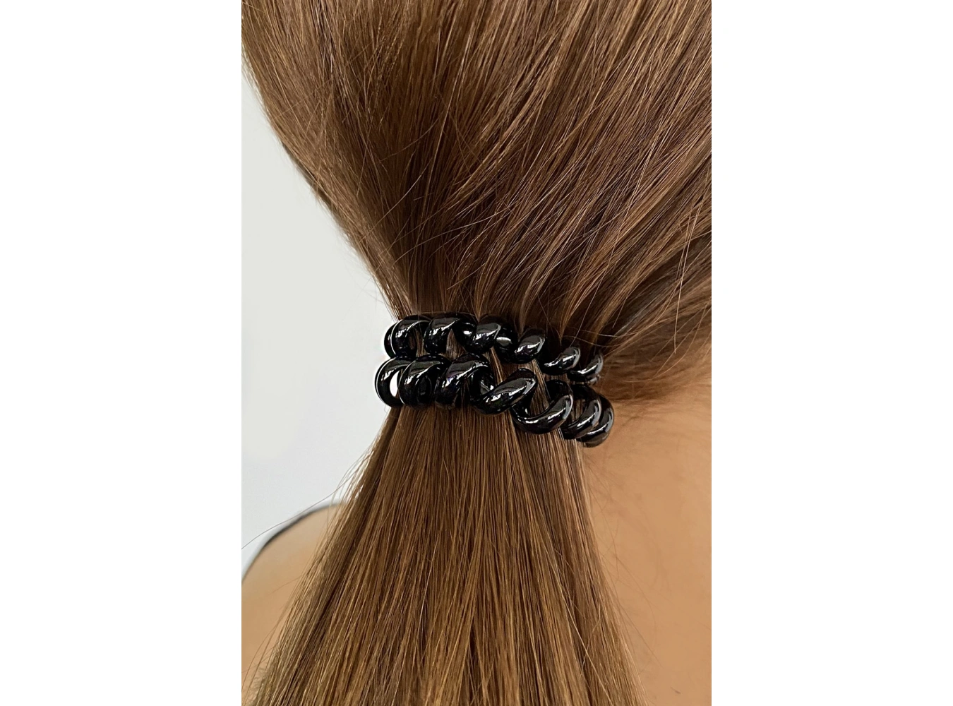 Siyah Renk Kalp Figürlü Helezon Lastik Toka