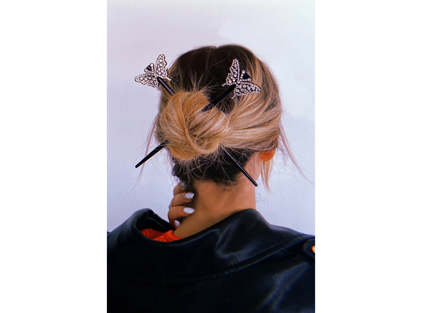 Siyah Renk Kelebek Figürlü İkili Topuz Tokası