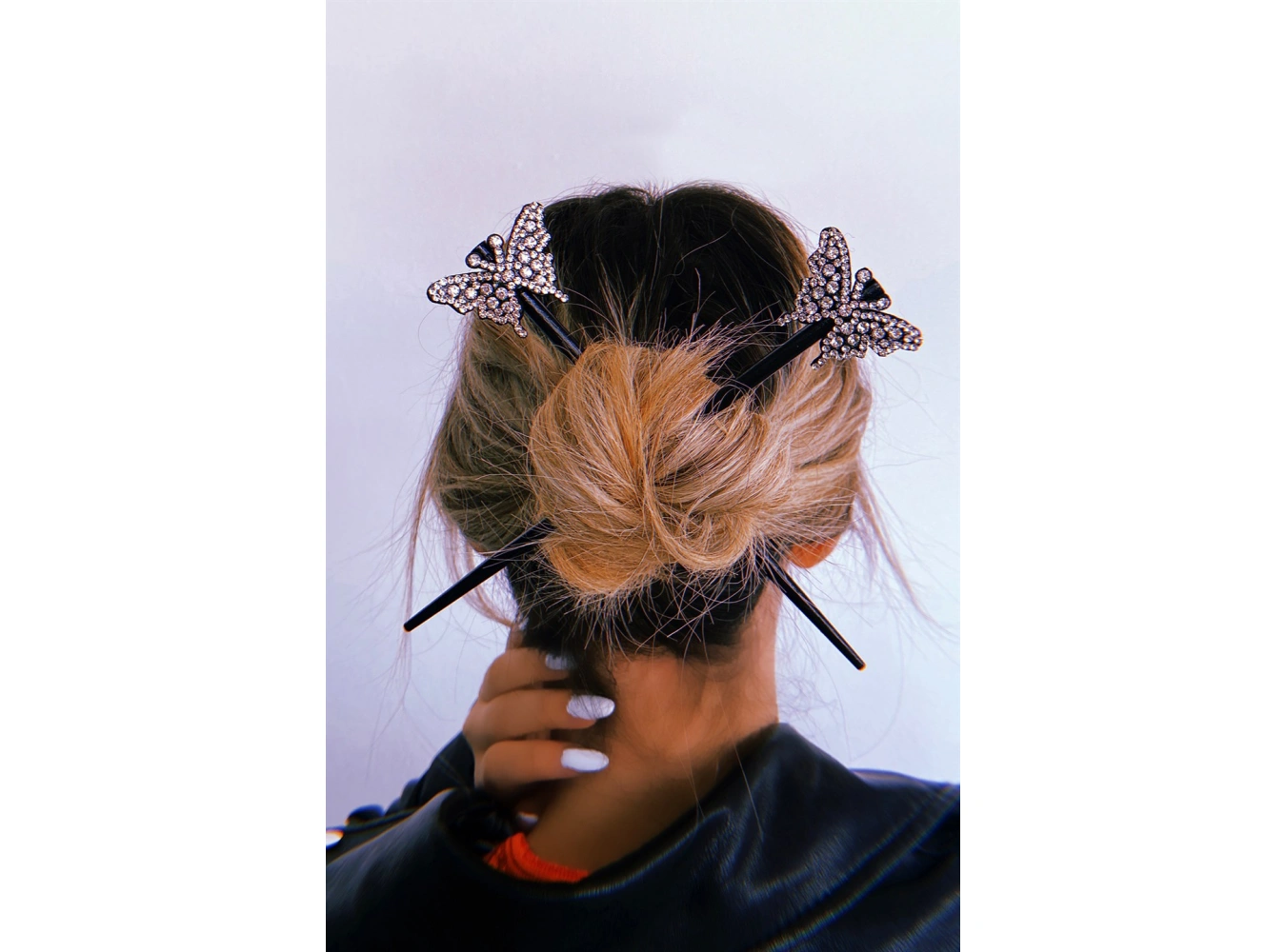 Siyah Renk Kelebek Figürlü İkili Topuz Tokası