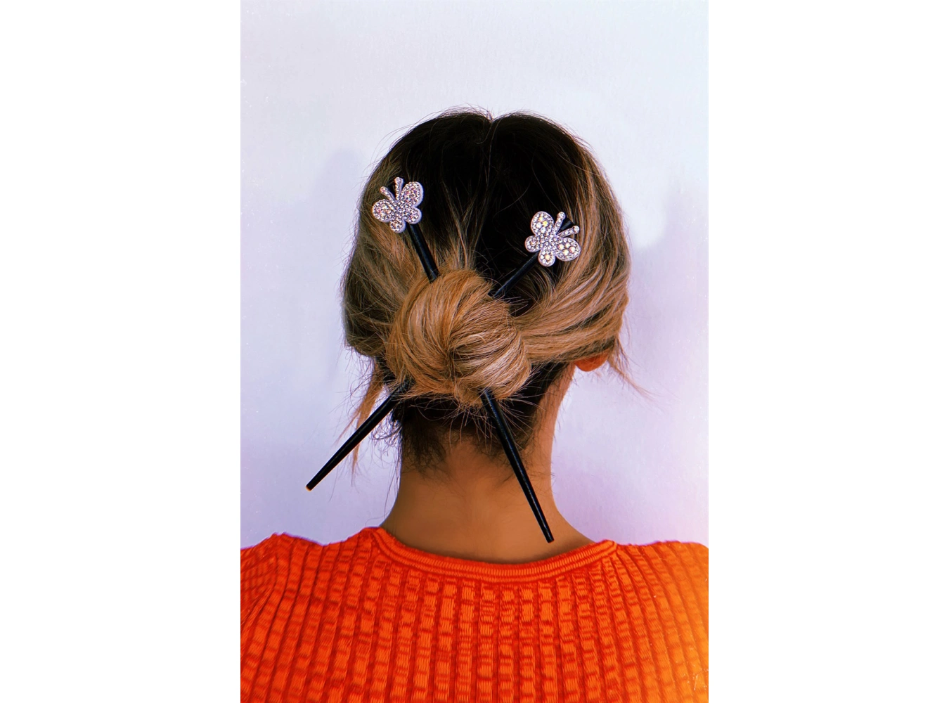 Siyah Renk Taşlı Kelebek Figürlü İkili Topuz Tokası