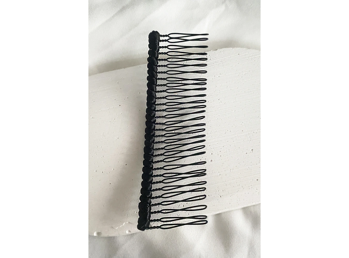 Siyah Renk Tel Tarak Toka