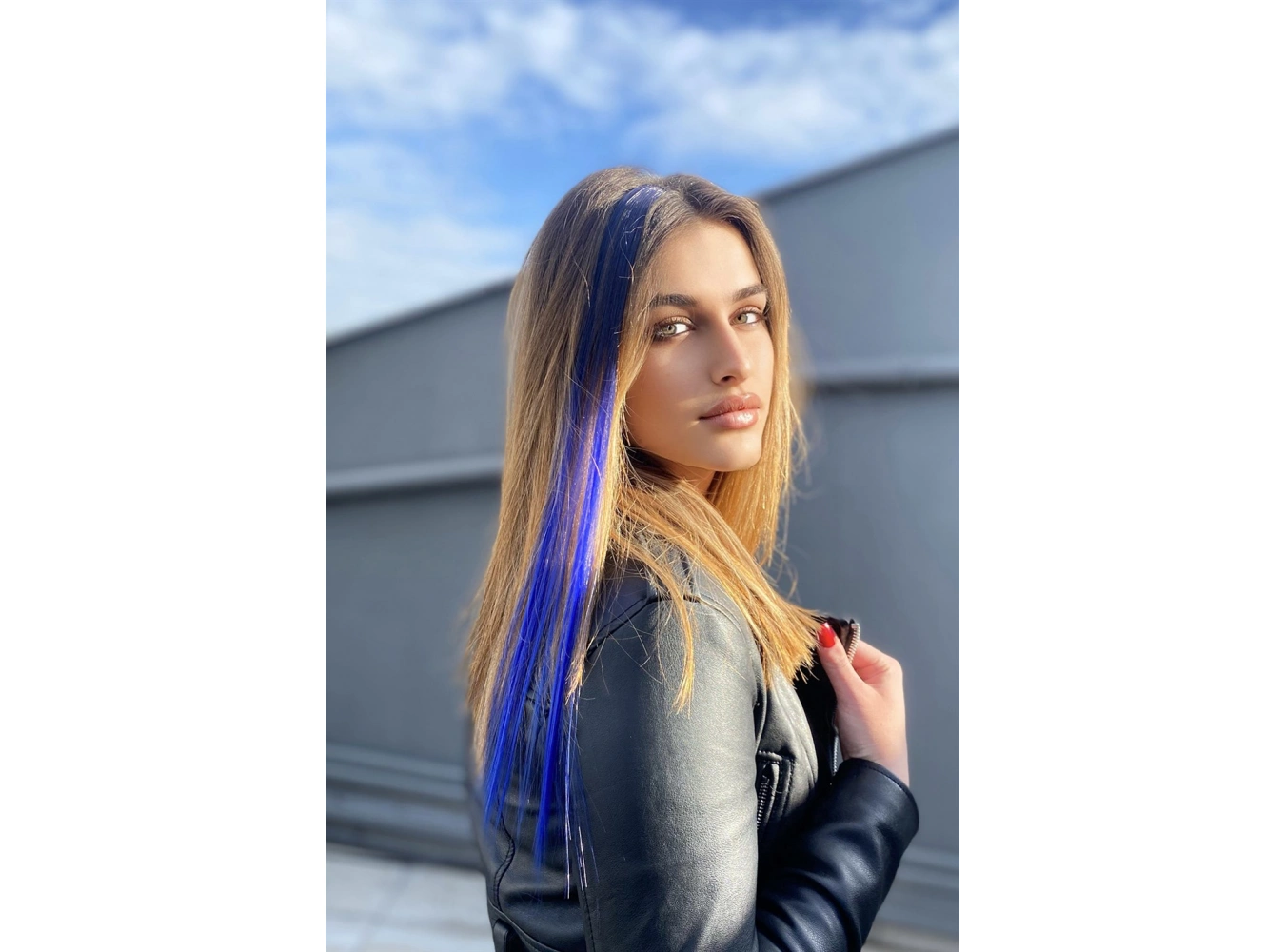 Yan Çıt Çıt Postiş / Lacivert Renk Siyah Ombre/ 50 Cm