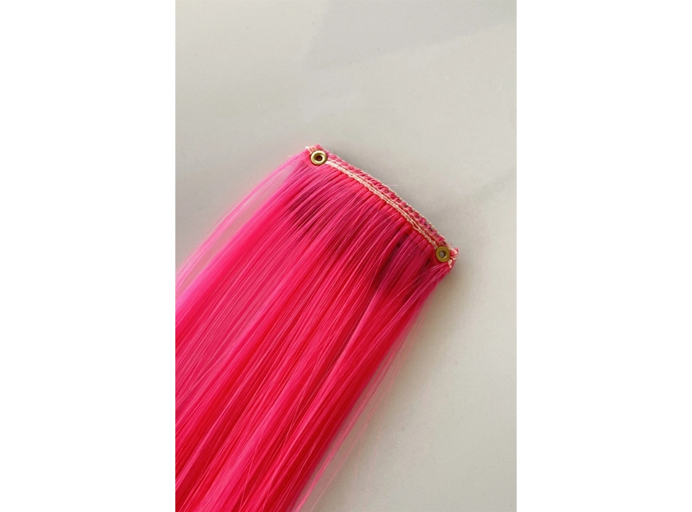 Yan Çıt Çıt Postiş / Neon Pembe Renk / 50 Cm