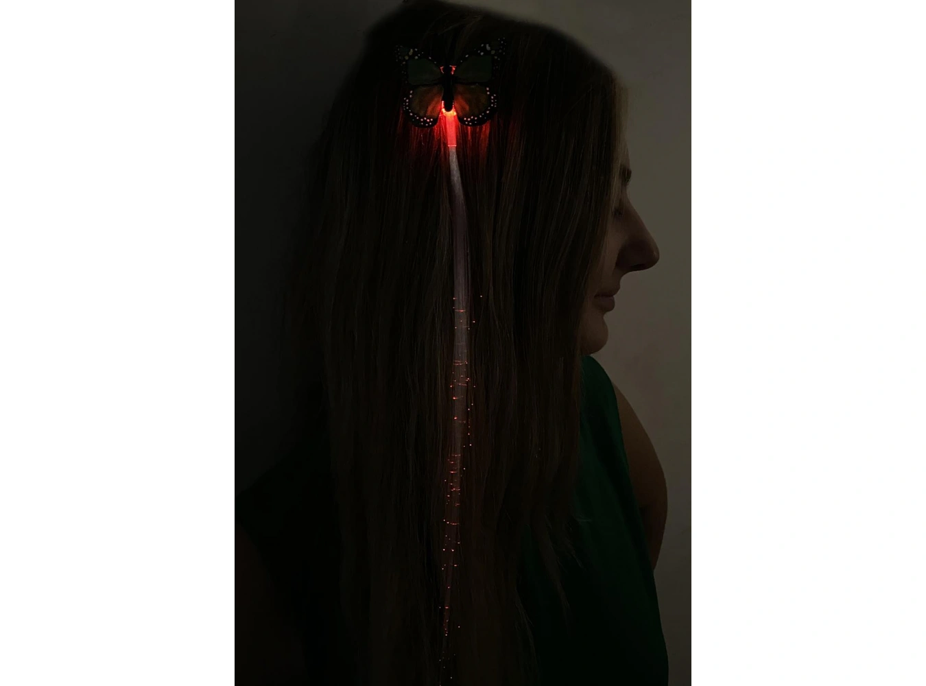 Yeşil Renk Kelebek Figürlü Işıklı Yan Toka