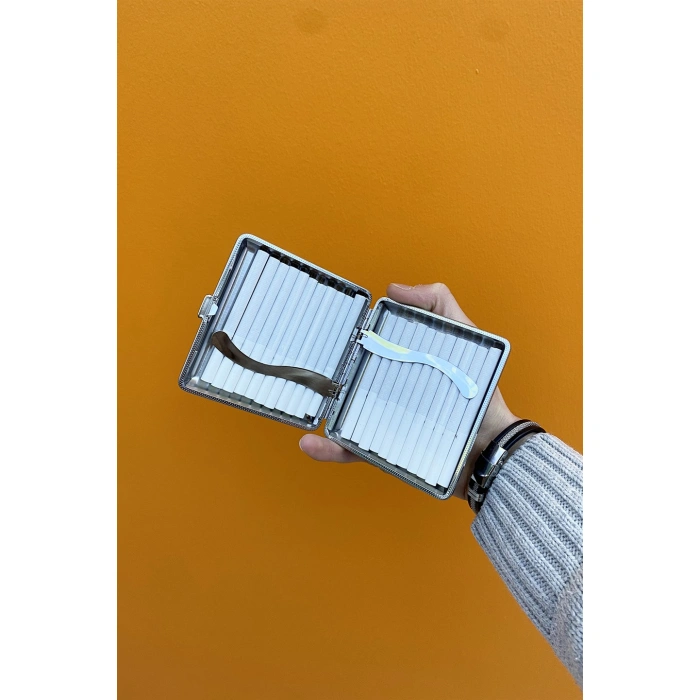 Siyah Renk Kabartmalı Orta Boy Tabaka