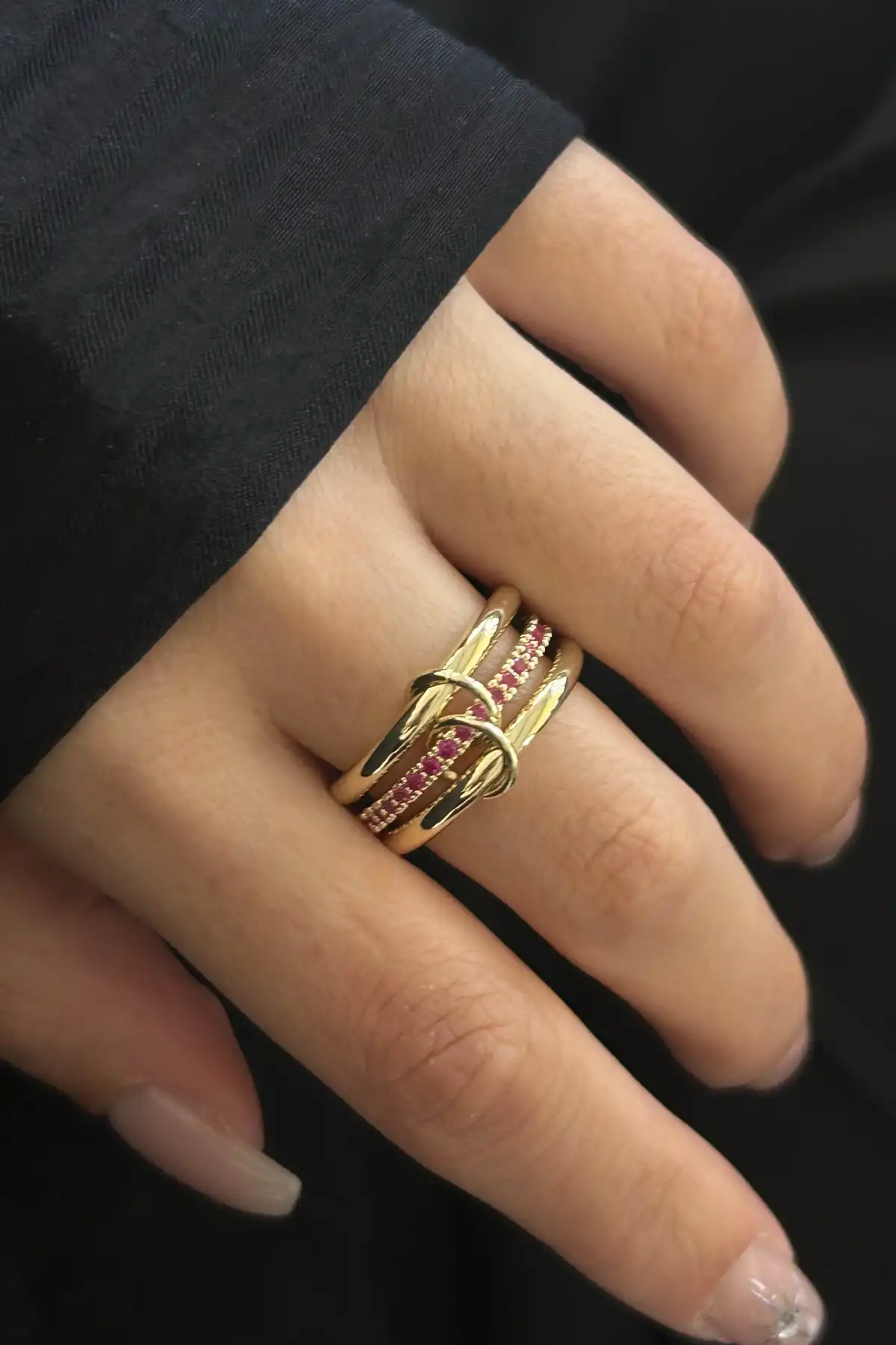 Altın Renk Taş Detaylı Üçlü Yüzük