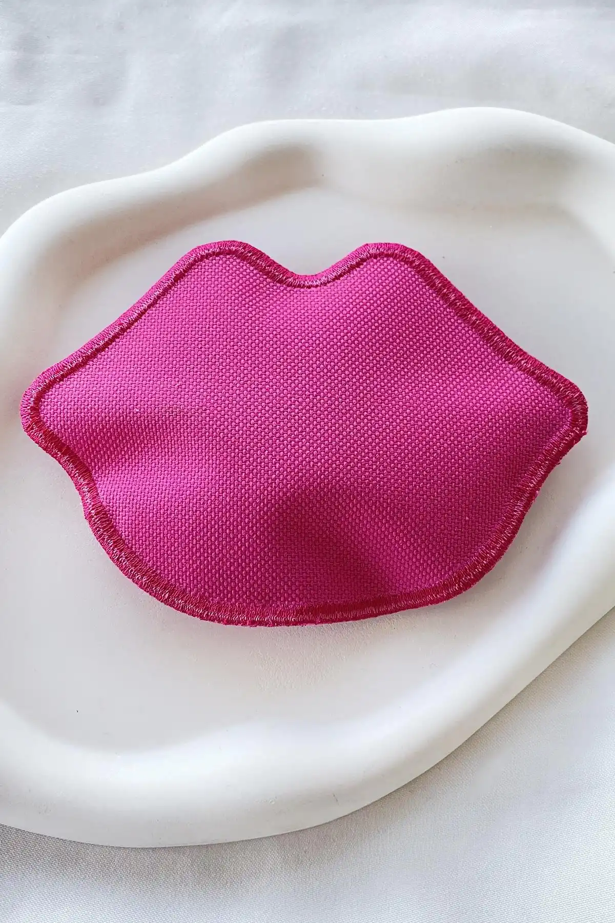 Fuşya Renk Dudak Detaylı Kadın Cüzdan