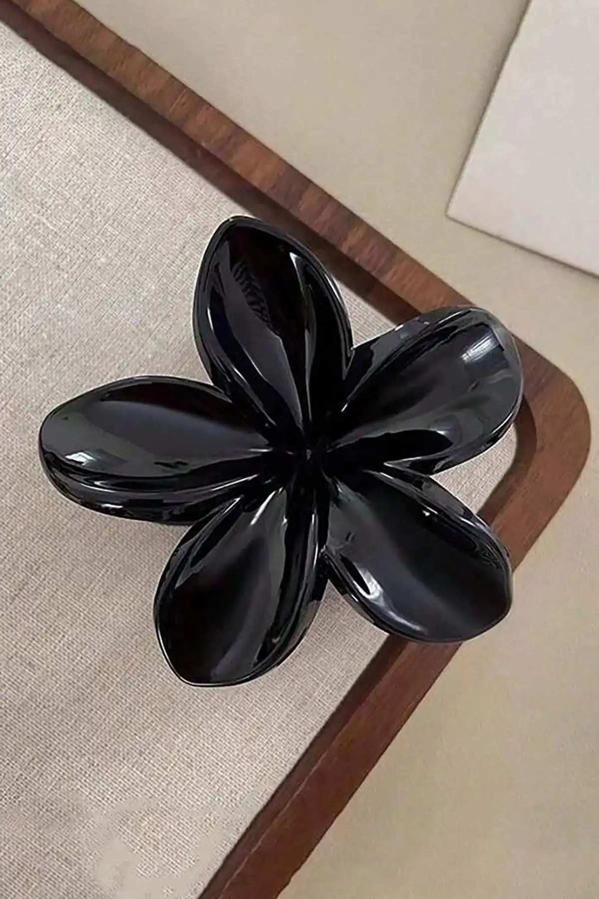 Siyah Renk Lotus Mandal Toka