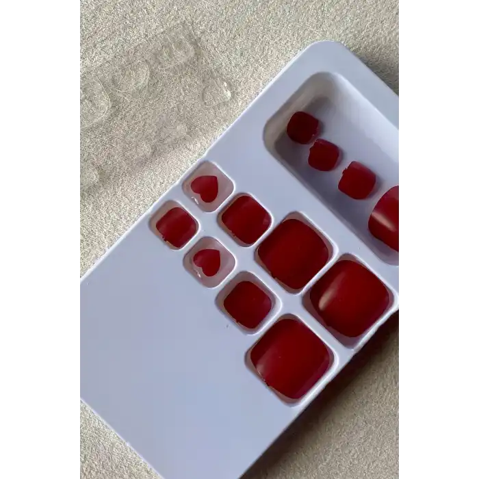 12li Kırmızı Renk Kalp Figürlü Ayak Takma Tırnak