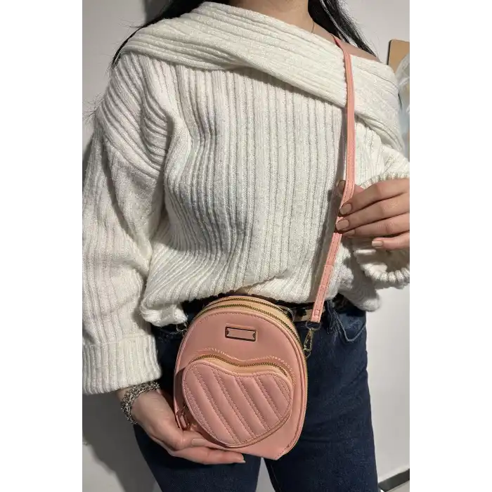 Açık Pembe Renk Kalp Detaylı Deri Kadın Çanta
