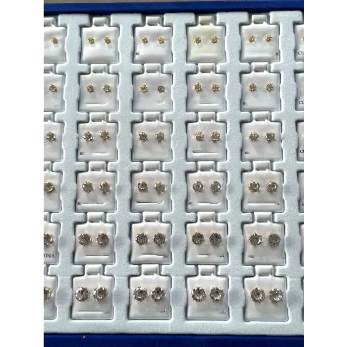 Altın Renk 36lı Taş Detaylı Küpe Set