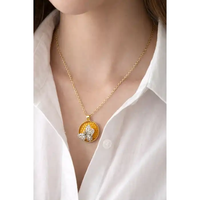 Altın Renk Arı Figürlü Çelik Kolye