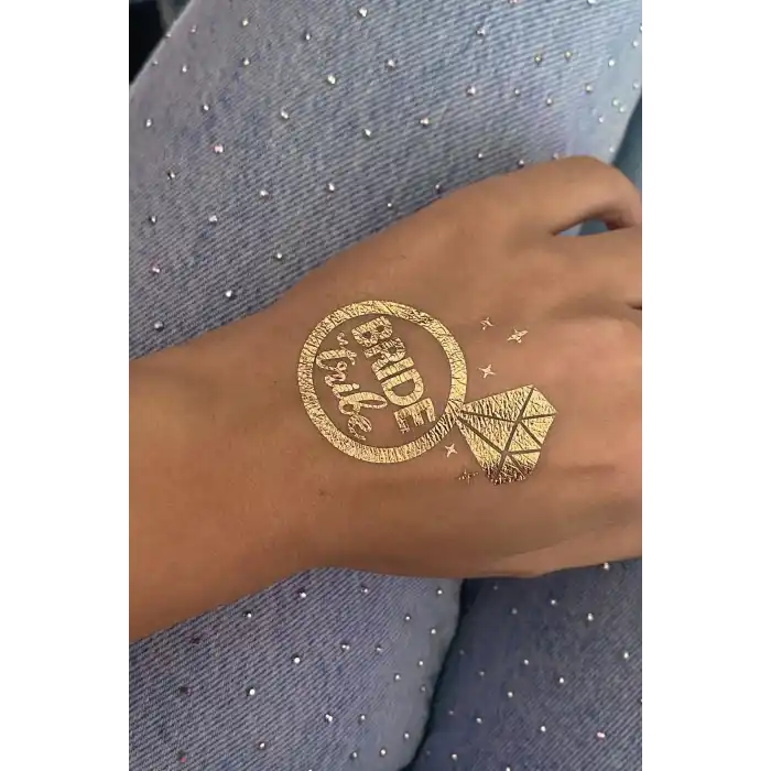 Altın Renk Bride Tribe Yazılı Dövme Tattoo
