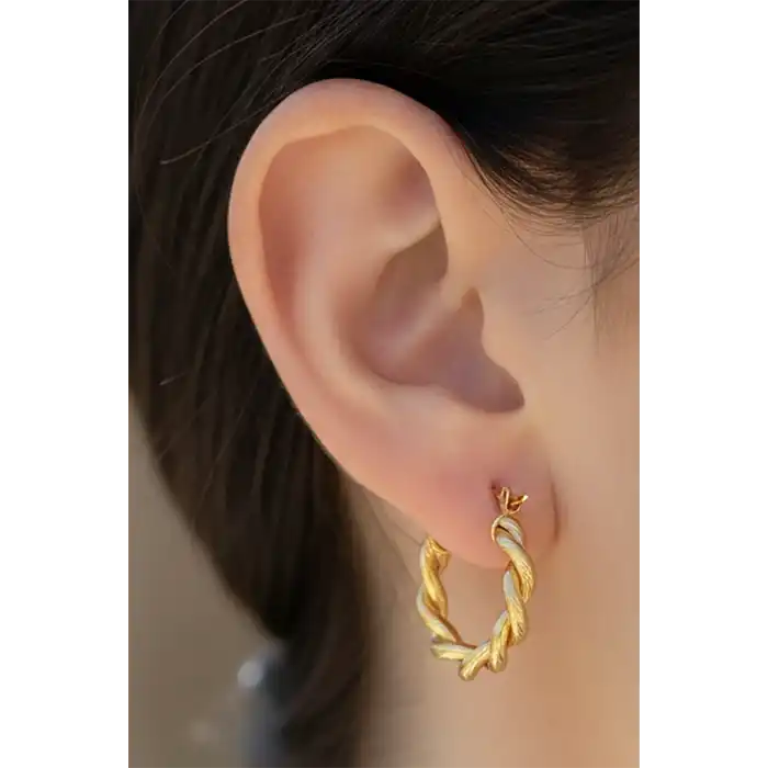 Altın Renk Burgu Detaylı Çelik Halka  Küpe (Çift)