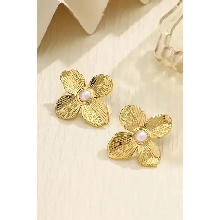 Altın Renk Çiçek Figürlü Çelik Küpe (Çift)