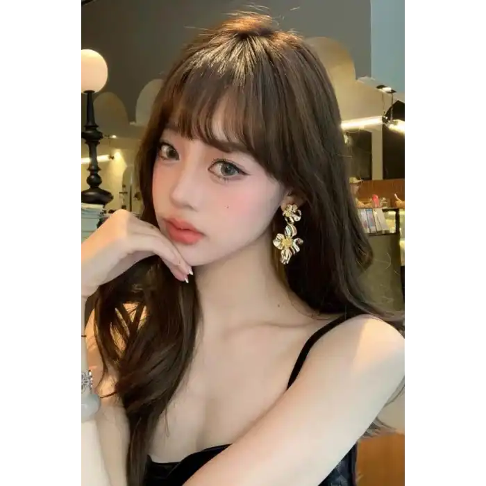 Altın Renk Çiçek Figürlü Çelik Küpe (Çift)