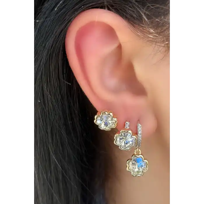 Altın Renk Çiçek Figürlü Taş Detaylı 3lü YSX Küpe Set