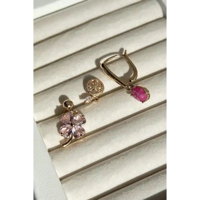 Altın Renk Çiçek Figürlü Taş Detaylı VİP 3lü YSX Küpe Set