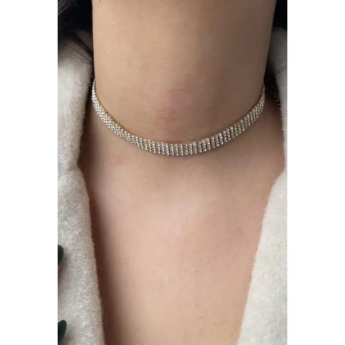 Altın Renk Dört Sıra Taş Detaylı Choker Kolye