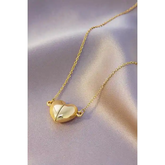 Altın Renk İkiye Ayrılan Mıknatıslı Kalp Figürlü Çelik Kolye
