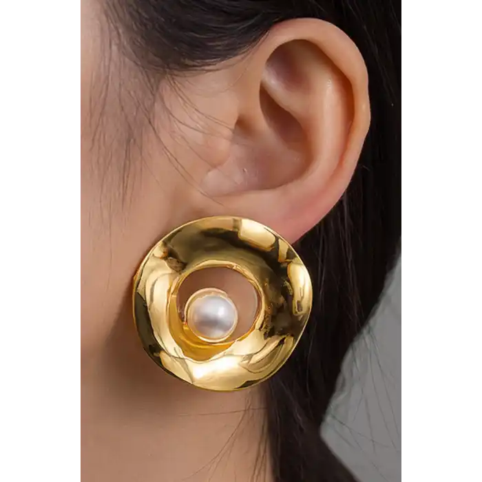 Altın Renk İnci Detaylı Küpe (Çift)