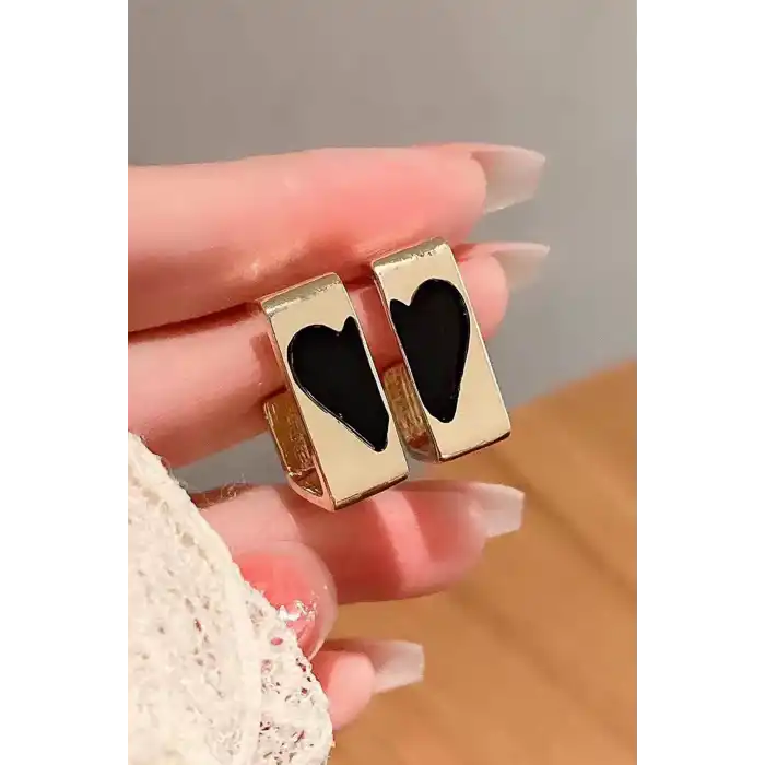 Altın Renk Kalp Figürlü Çelik Küpe (Çift)