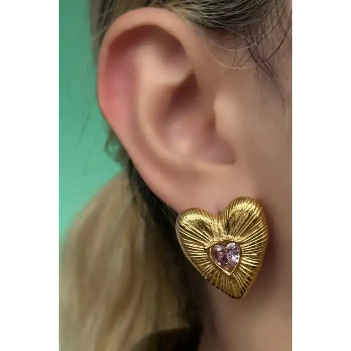 Altın Renk Kalp Figürlü Taş Detaylı Çelik Küpe (Çift)