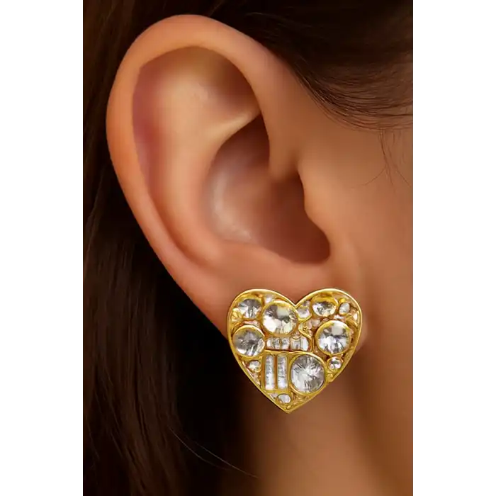 Altın Renk Kalp Figürlü Taş Detaylı Küpe (Çift)