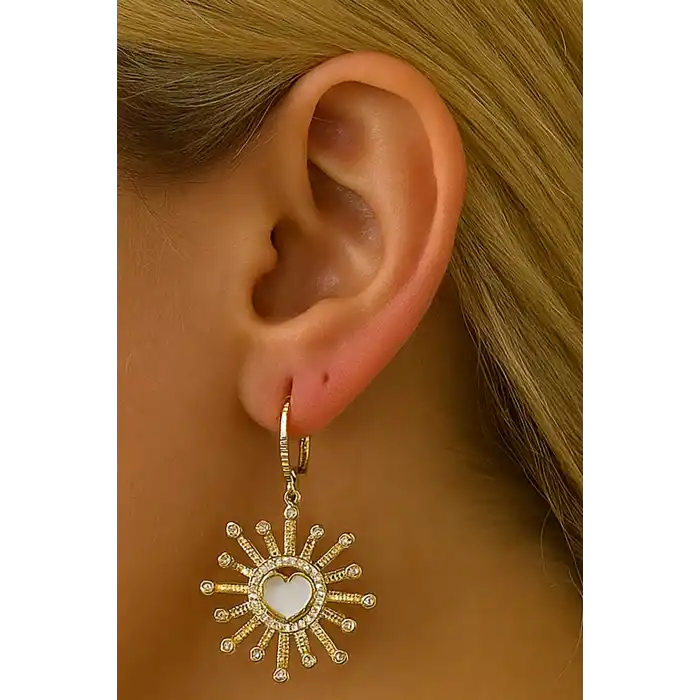 Altın Renk Kalp Figürlü Taş Detaylı Küpe (Çift)