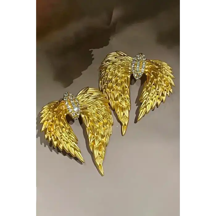 Altın Renk Kanat Figürlü Çelik Küpe (Çift)