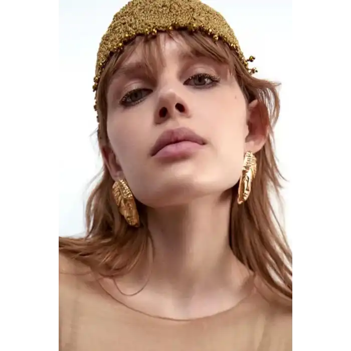 Altın Renk Marka Face Küpe (Çift)